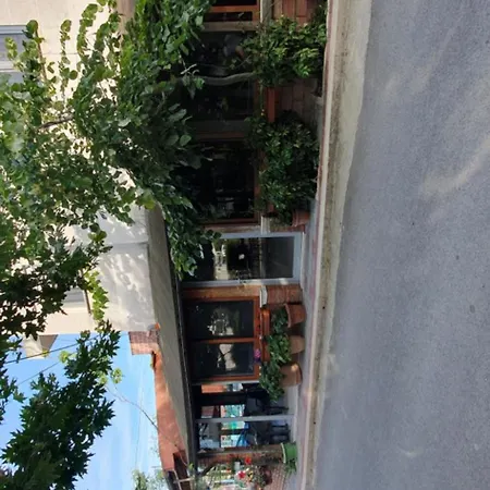 Small Durrës